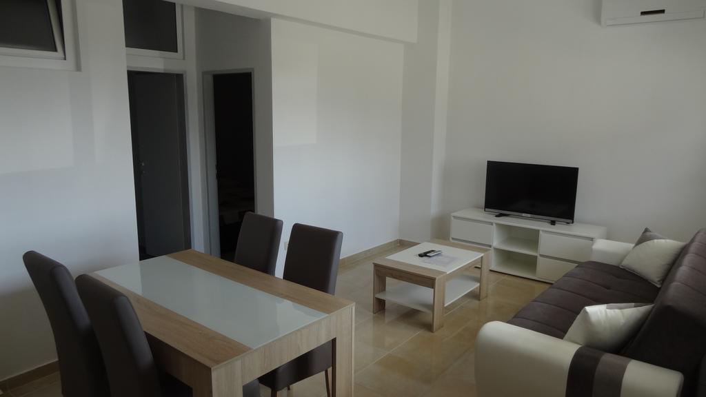 Apartments Braco Seget Vranjica Exterior foto